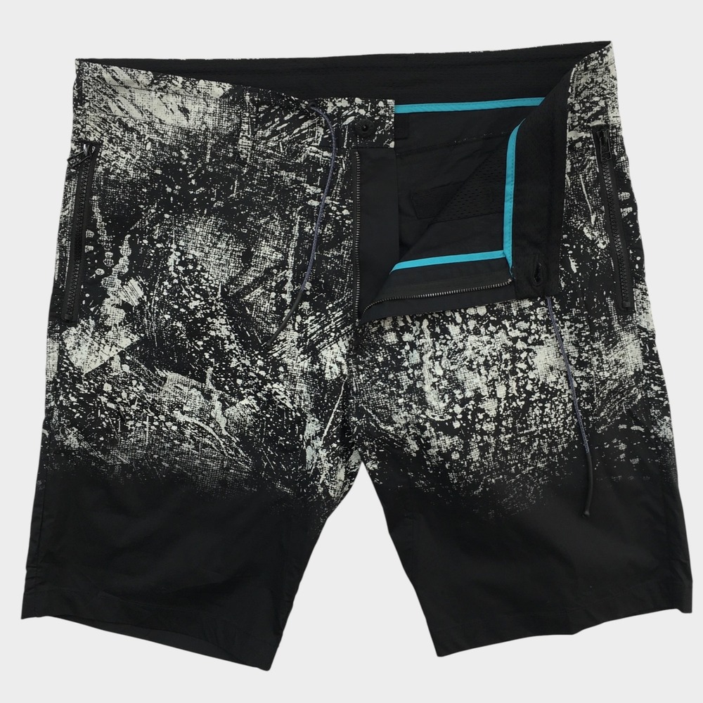 Diesel Mens Black White Splatter Print Hybrid Shorts Size 34 Stretch Zip Pockets